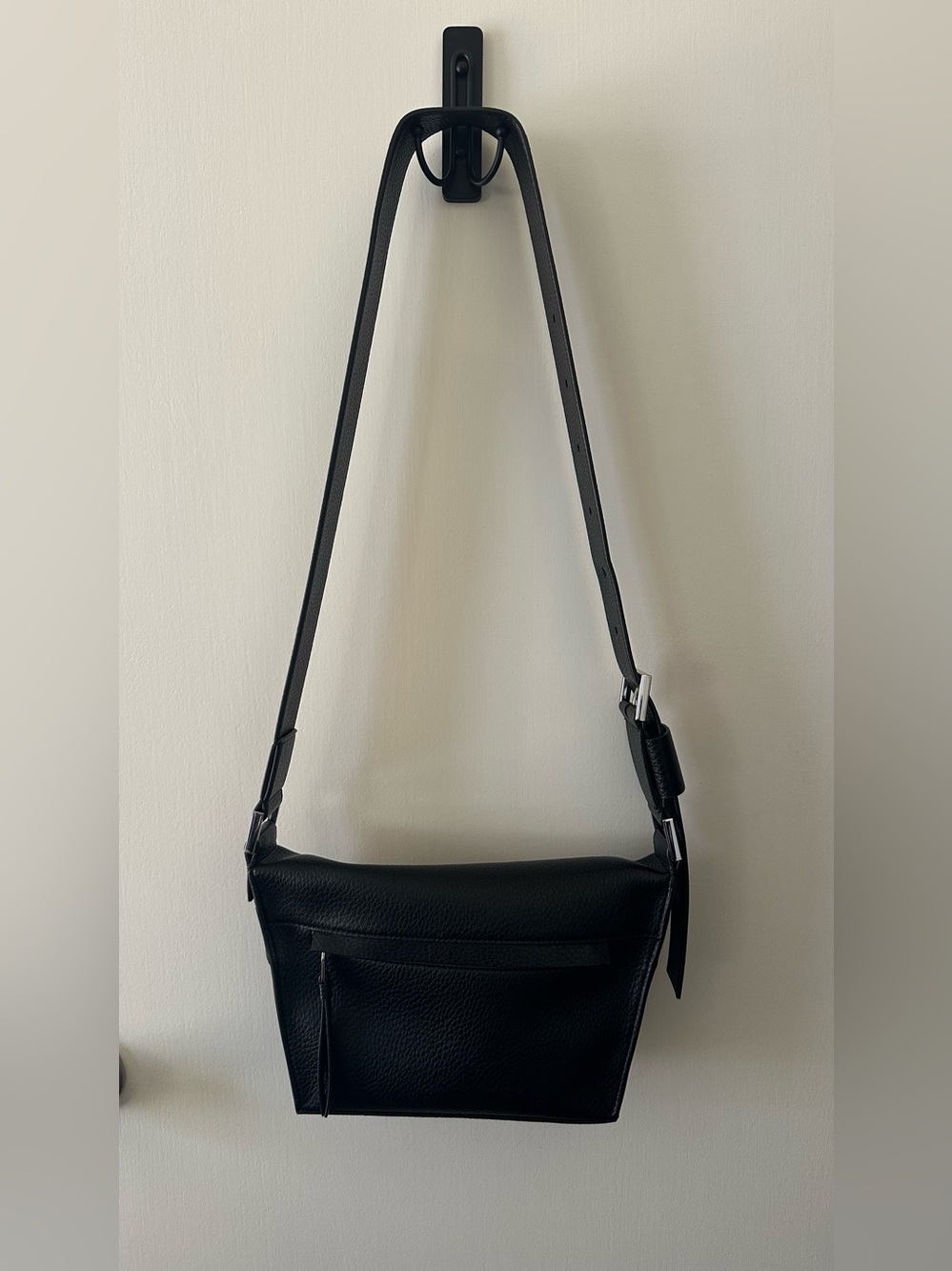 All Saints Colette Leather crossbody bag (black) - Picture 8 of 9